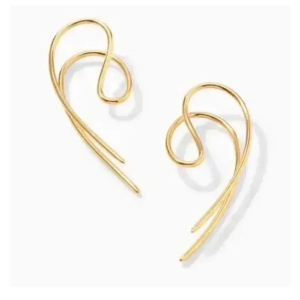 Stella and Dot gold tone Holland earrings